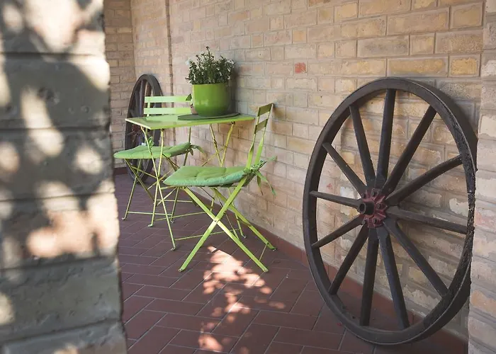 Aratro & Rosmarino 시비타노바 마르셰