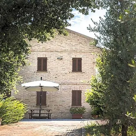 Aratro & Rosmarino Bed & Breakfast 3*